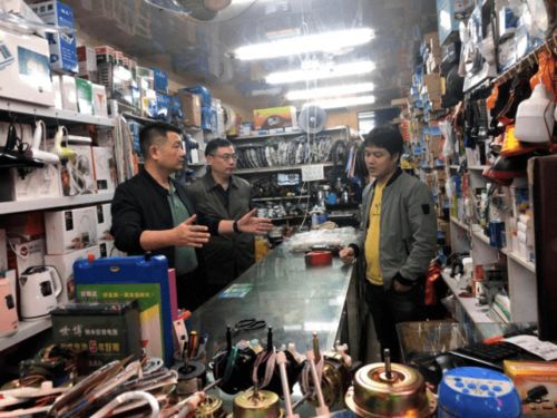 株洲市市場(chǎng)監(jiān)管局督查城區(qū)清查漁具店違規(guī)銷售禁用漁具專項(xiàng)行動(dòng)